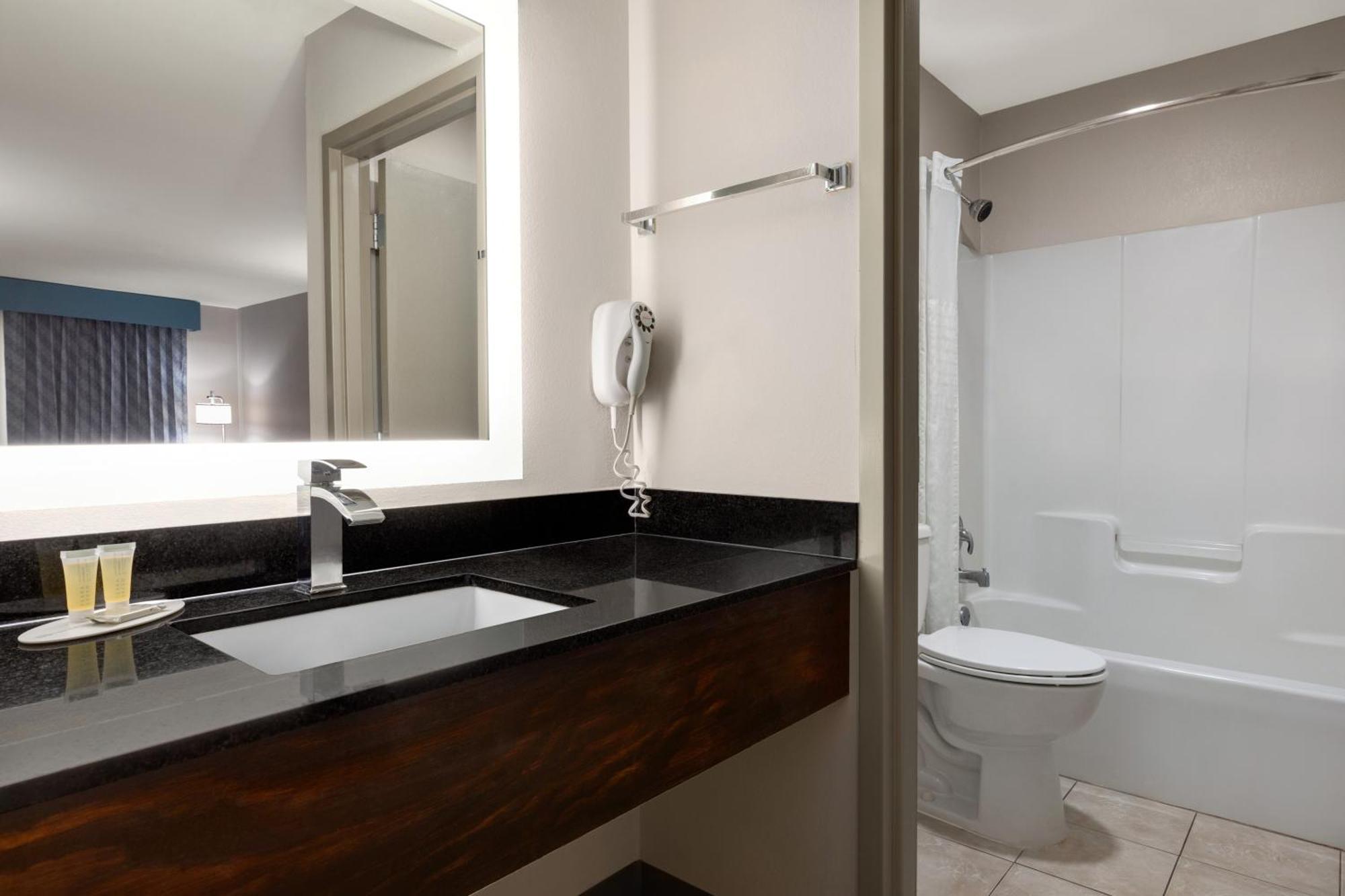 Days By Wyndham Hotel Covington